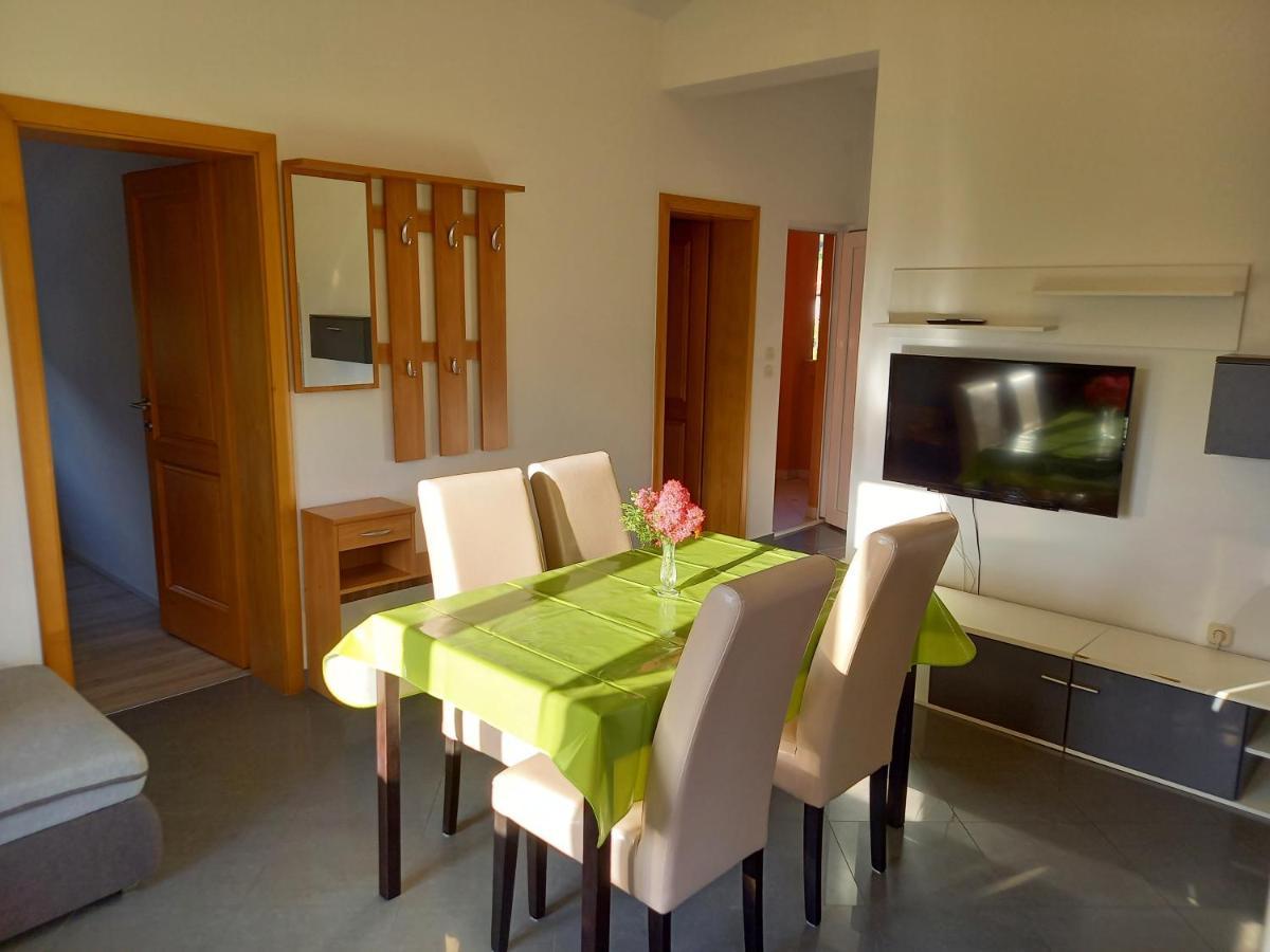 Apartment Valerija Baška Exteriör bild