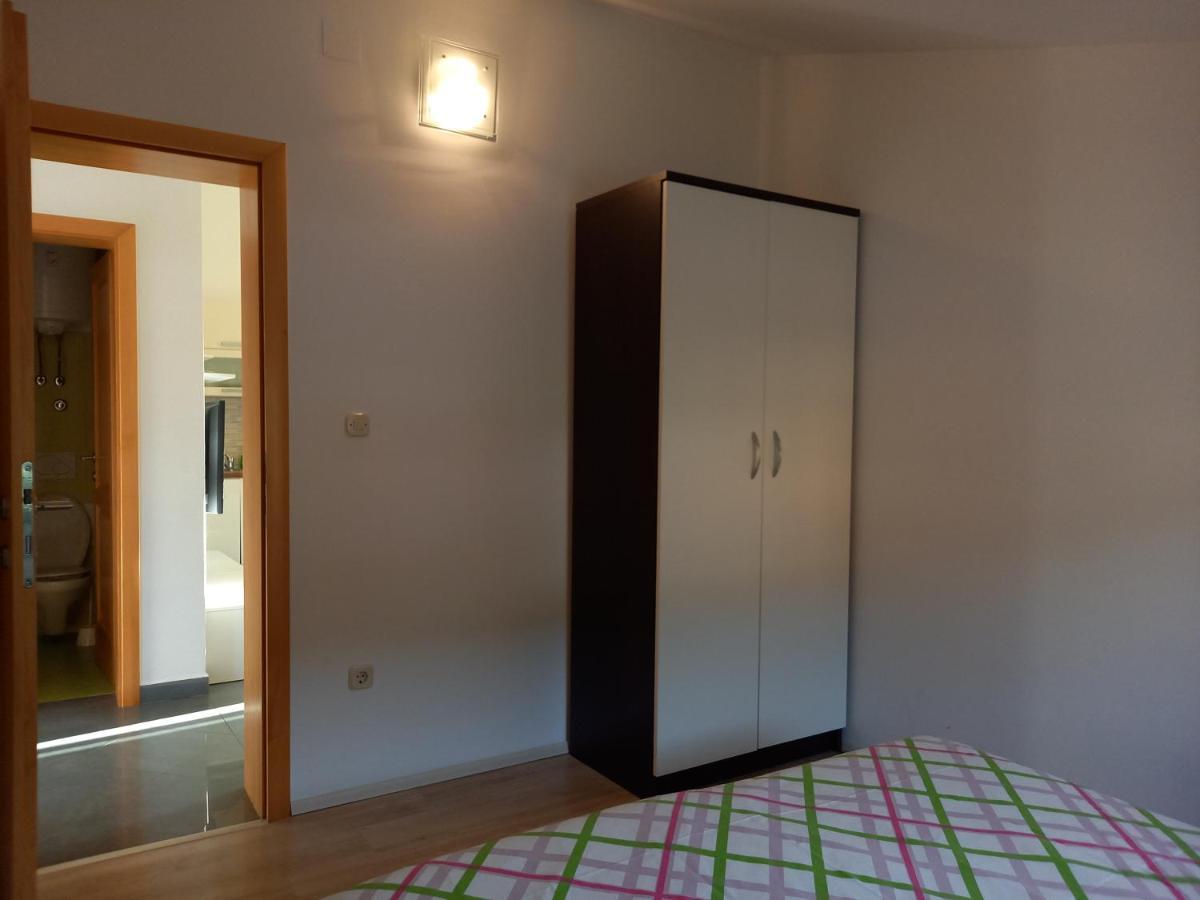 Apartment Valerija Baška Exteriör bild