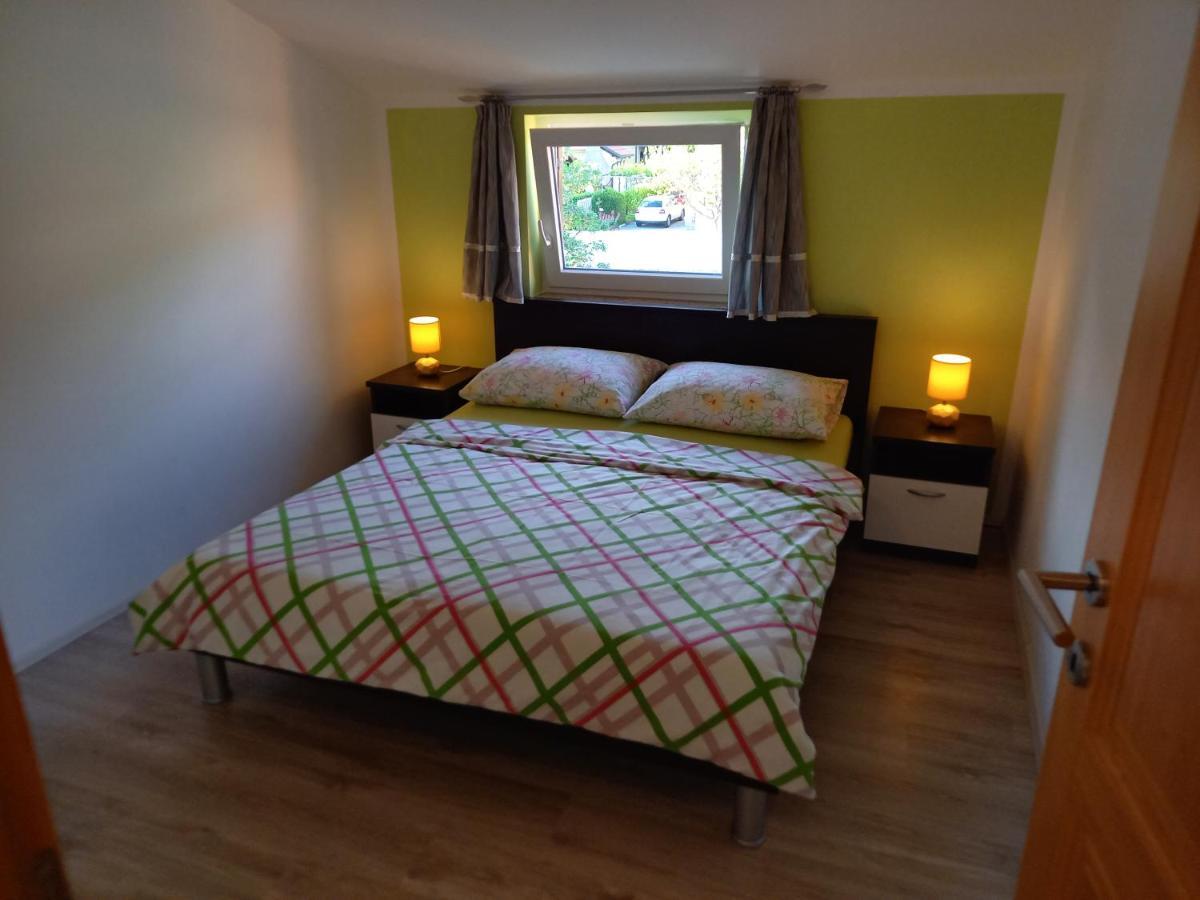 Apartment Valerija Baška Exteriör bild
