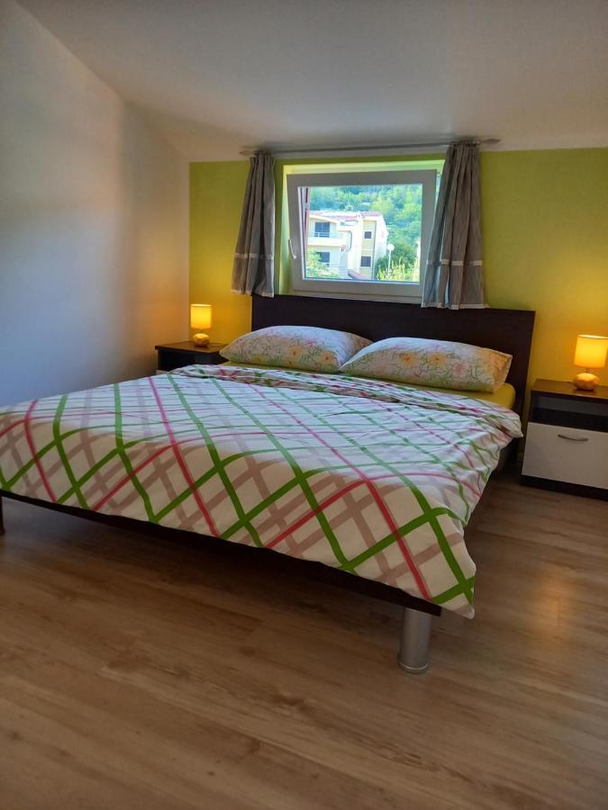 Apartment Valerija Baška Exteriör bild